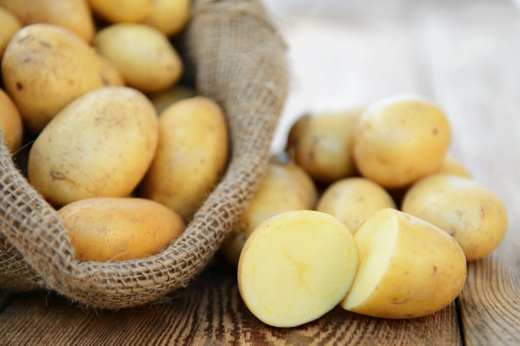 Por qué las patatas se estropean antes si las guardas junto a las cebollas: SAIA lo cuenta en ‘ABC’